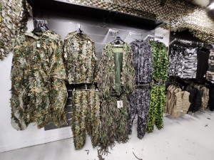 Vente de vêtement et accessoire de camouflage à  SAINT-GEORGES-SUR-EURE